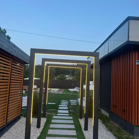 Villa Mishelter Myhowe Exterior foto